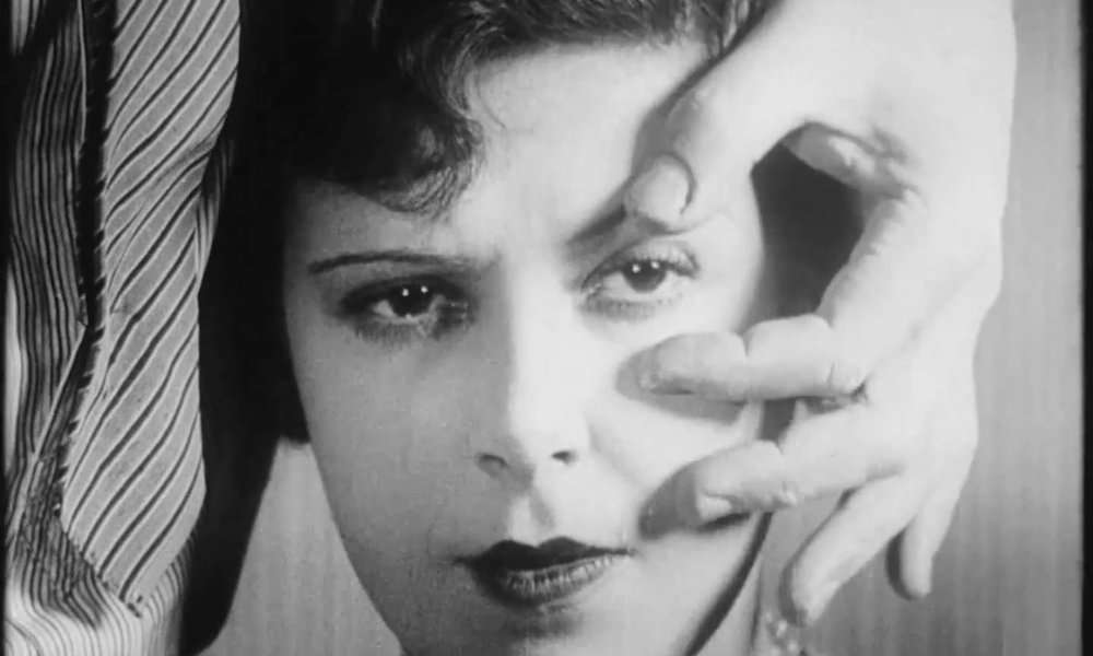 Un Chien Andalou